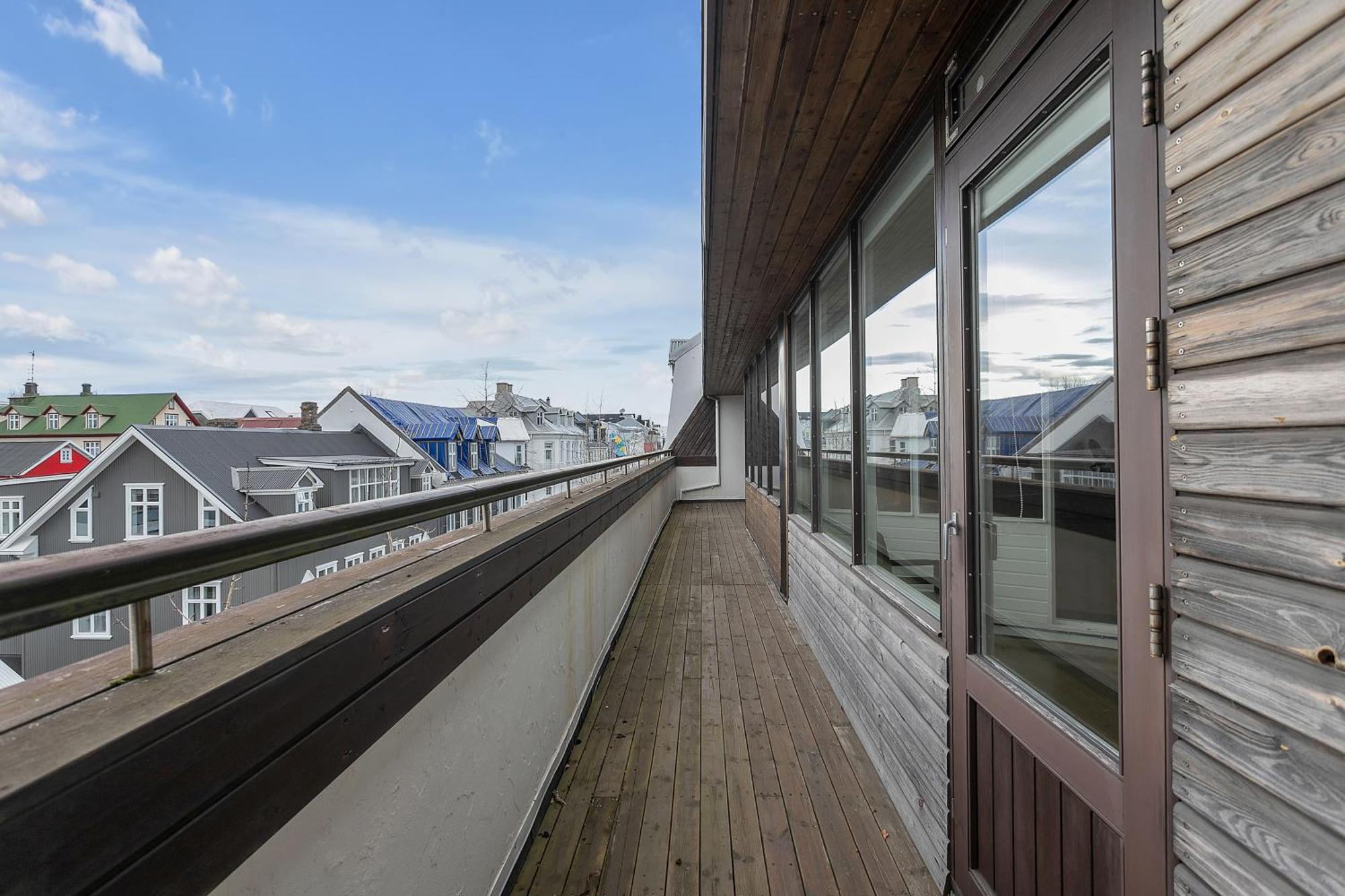 Penthouse Apt On The Shopping Street-Free Parking Reykjavík Eksteriør billede